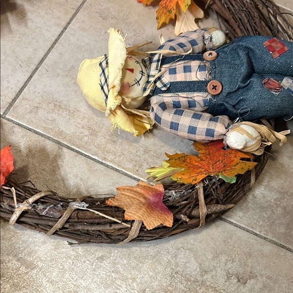 Autumn Leaf Wreath with Scarecrow Decor - Picture 11 of 11